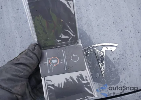 2023 Tesla Model Y Awd/Long Range Dual Motor All-Wheel Drive from USA, damaged, VIN 7SAYGDEE7PF977452